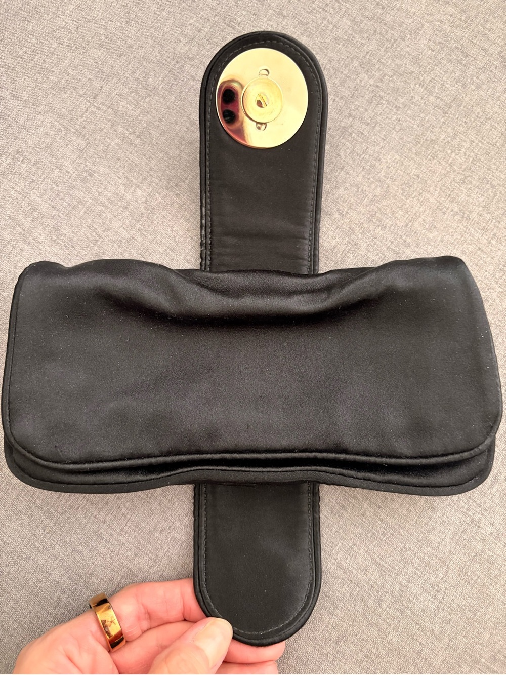 Gucci Black Silk Hysteria Clutch - Picture 3 of 9